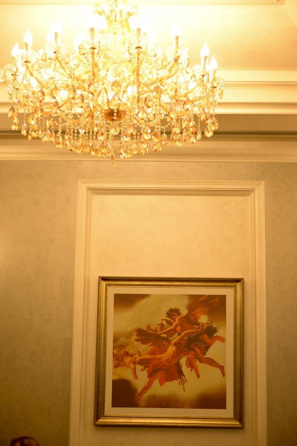 Hotel Vila Imperial Elbasan Exterior photo