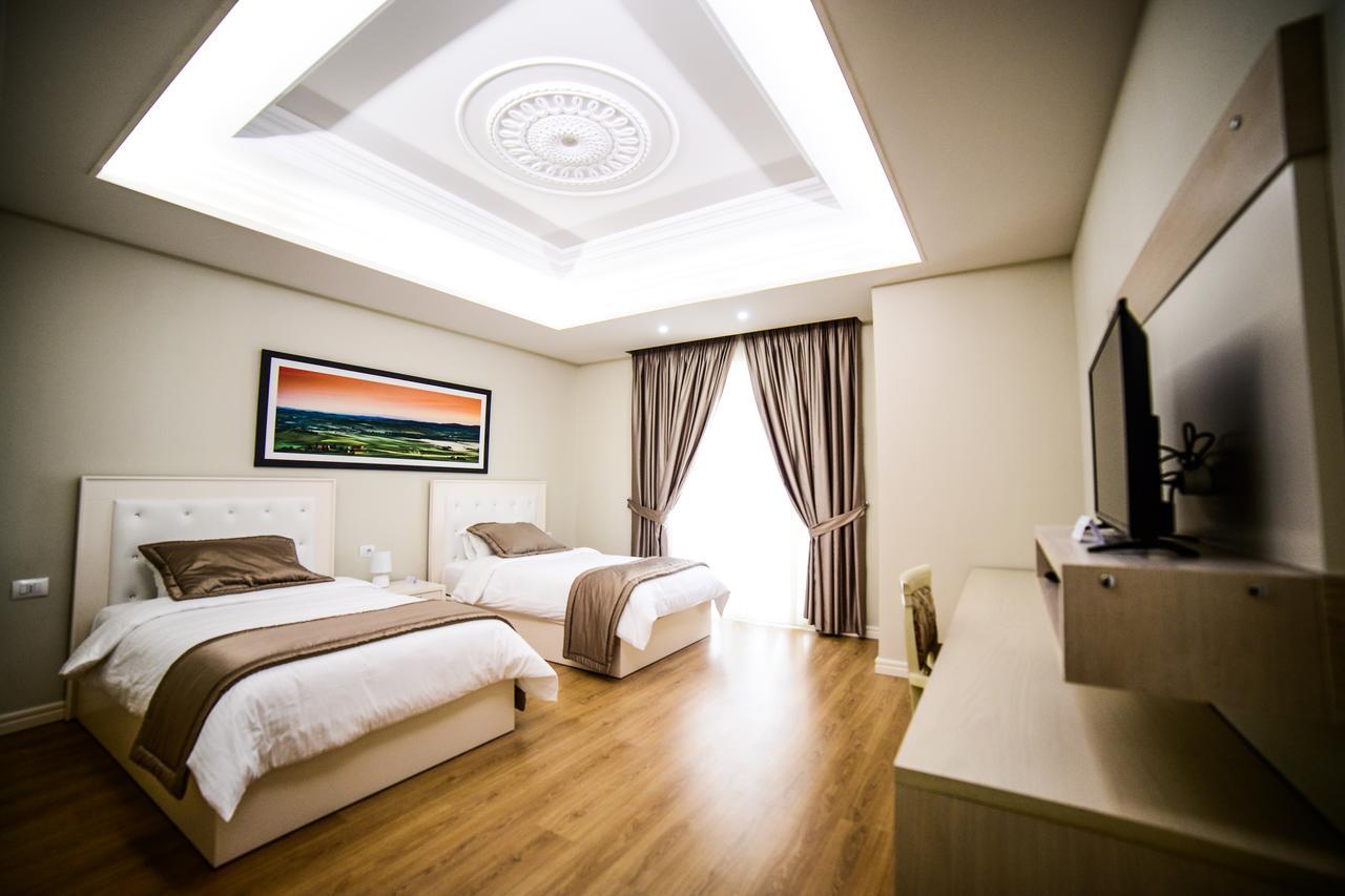 Hotel Vila Imperial Elbasan Exterior photo